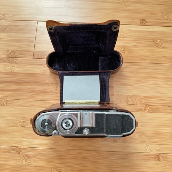 MOVING SALE 🚚 VGC ZEISS IKON Super Ikonta 532/16 Tessar f/2.8 80mm W/ Case - Picture 4 of 14